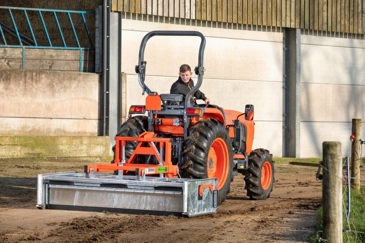 Kubota L1-522